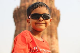 开云体育app在线-天才少年：年仅18岁的新锐球员崭露头角，天才少年年龄